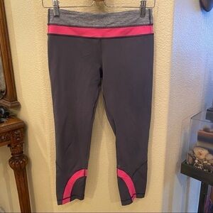 LULULEMON Women Gray Pink Cropped Pants Size 6